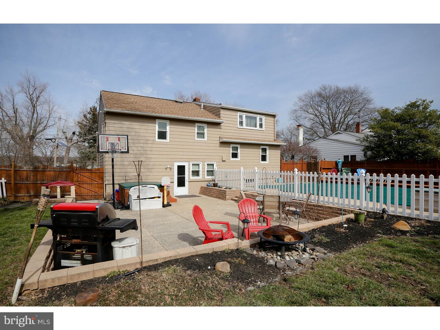 886 Woodlane Road Mount Holly, NJ 08060 - Photo 20 of 24 Exterior Back