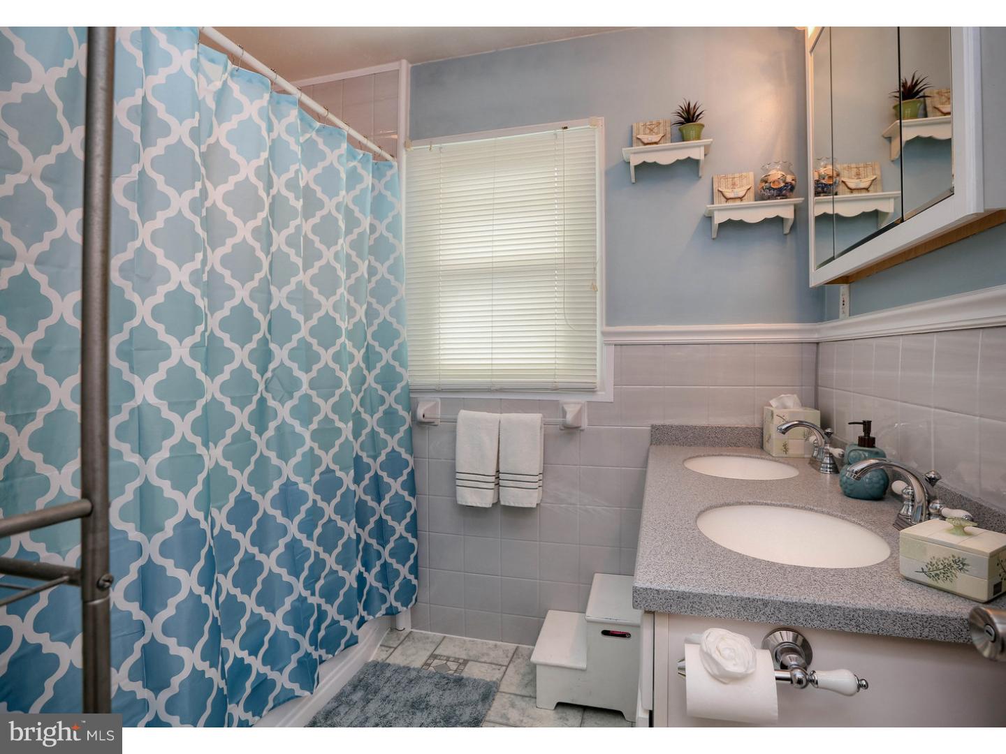 886 Woodlane Road Mount Holly, NJ 08060 - Photo 10 of 24 Bathroom
