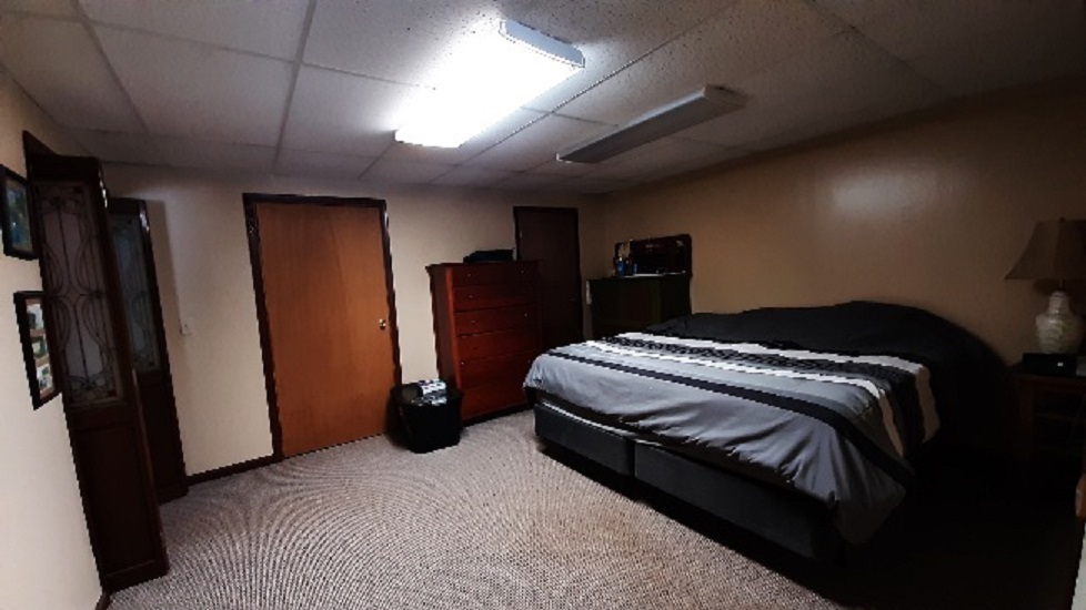 12863 Upton Road Bath, MI 48808 - Photo 19 of 27 50038117-18.JPG