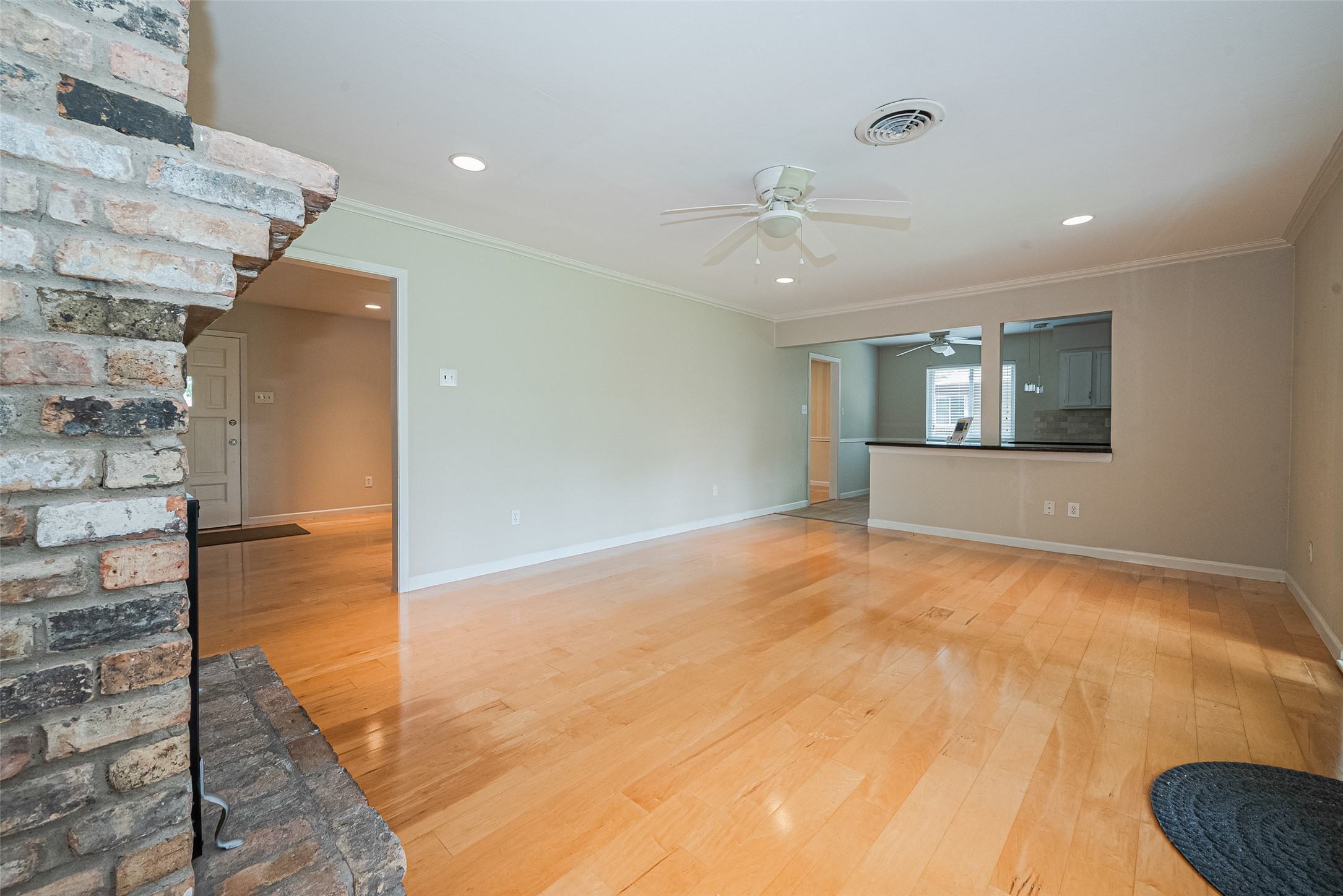 4834 Sanford Road Houston, TX 77035 - Photo 20 of 46