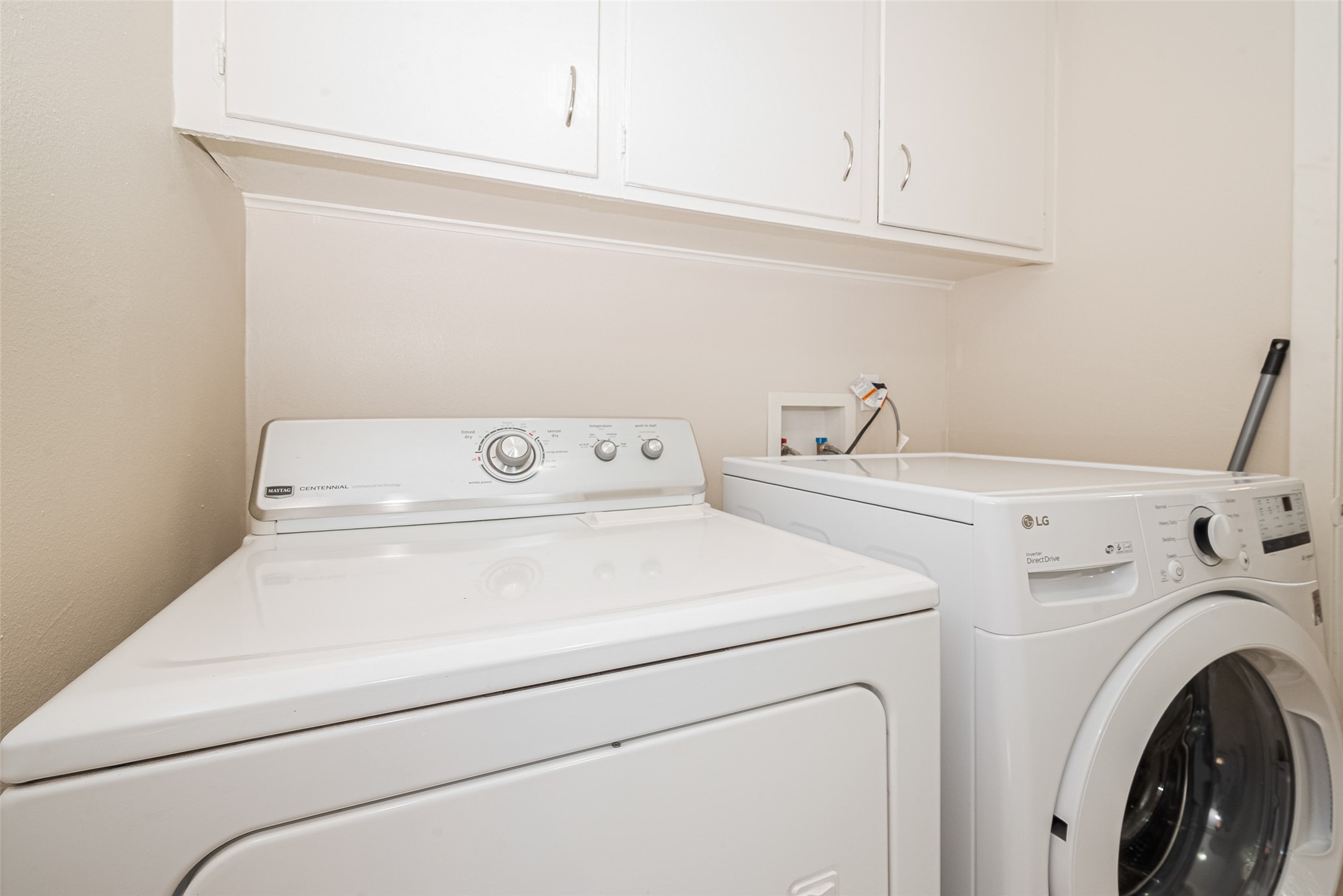 4834 Sanford Road Houston, TX 77035 - Photo 27 of 46 a utility room with dryer and washer