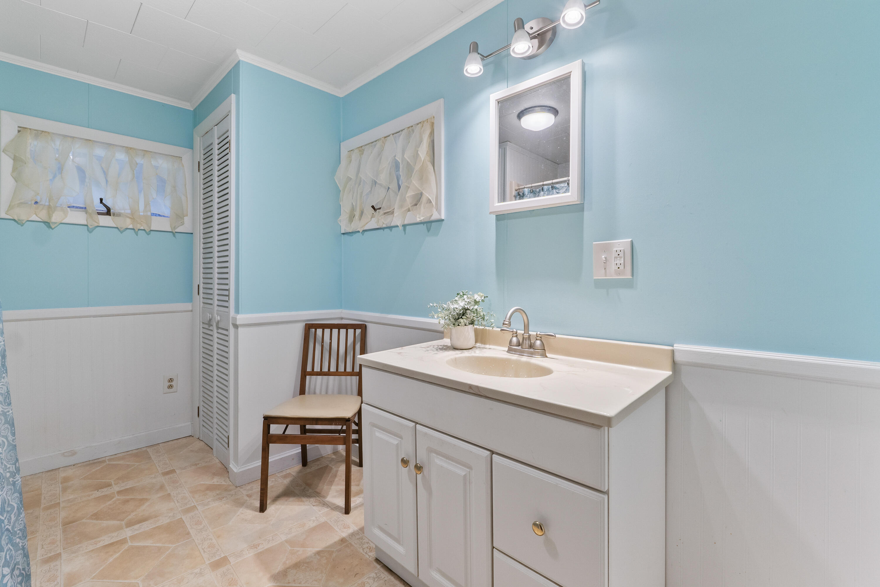 593 North Newcastle Road Newcastle, ME 04553 - Photo 22 of 49 22