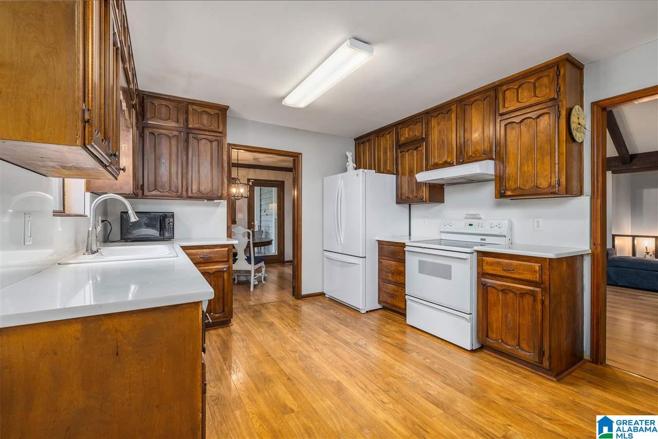 1138 Old Section Road Birmingham, AL 35244 - Photo 4 of 35