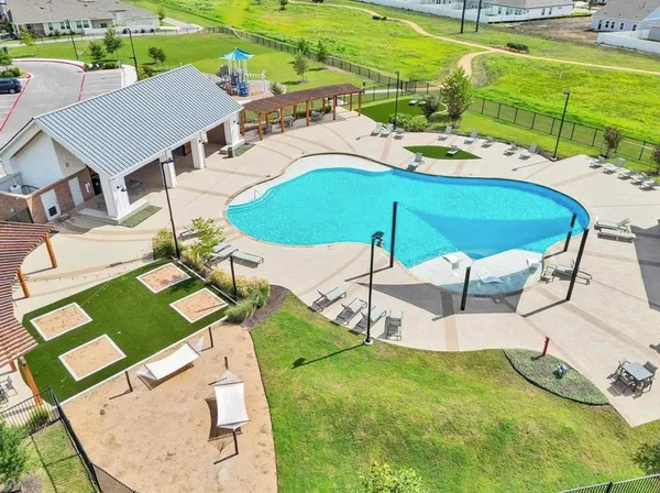 $1,900 | 135 Chesterfield Drive, Kyle, TX 78640