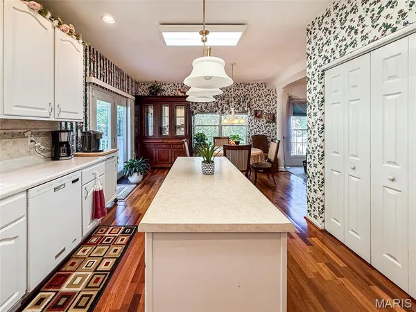 $425,000 | 1026 Thornbury Place, O'Fallon, IL 62269