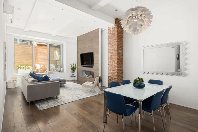 $1,800,000 | 21 East 22nd Street, Unit 2B | Flatiron