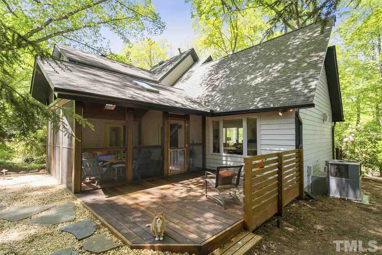 2908 Sandia Drive Raleigh, NC 27607 - Photo 20 of 29 Extended deck for easy entertaining and barbecues.