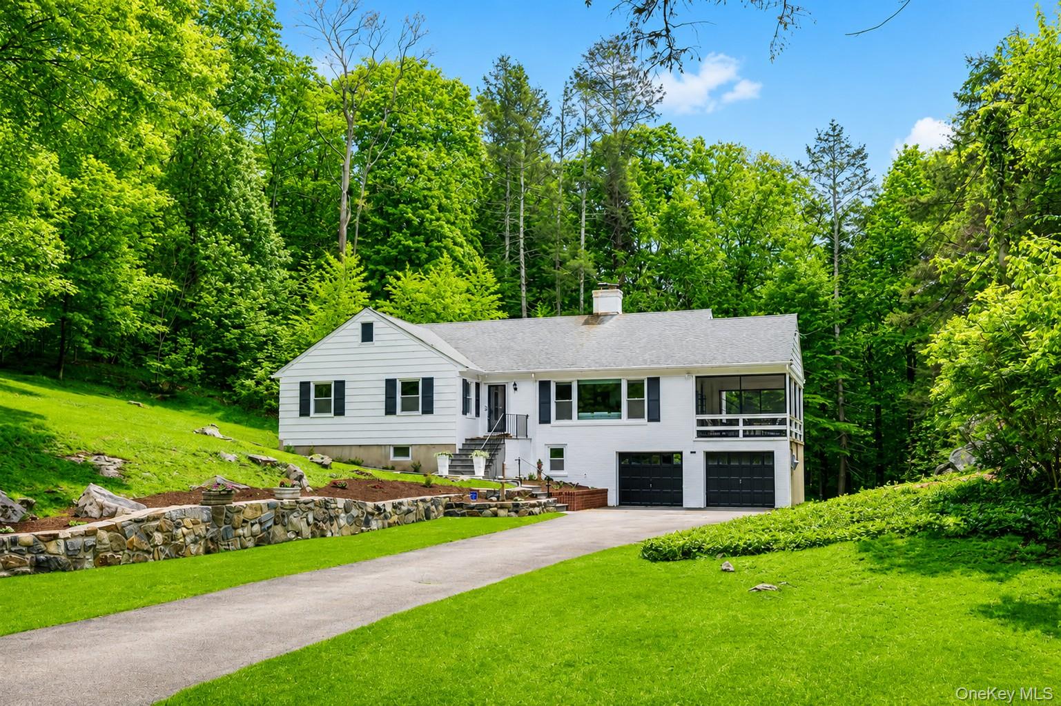 28 Valley View Road Chappaqua, NY 10514 - Photo 2 of 43
