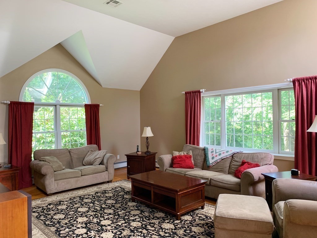 28 Kimball Road Hopkinton, MA 01748 - Photo 5 of 29 Gallery Image 5