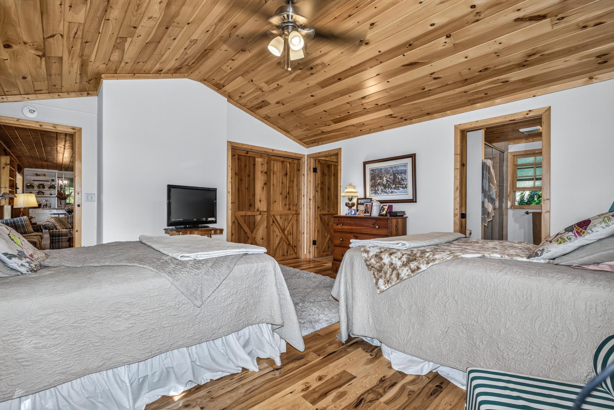 13909 West Bay Road Winchester, WI 54557 - Photo 22 of 44 Gallery Image 22