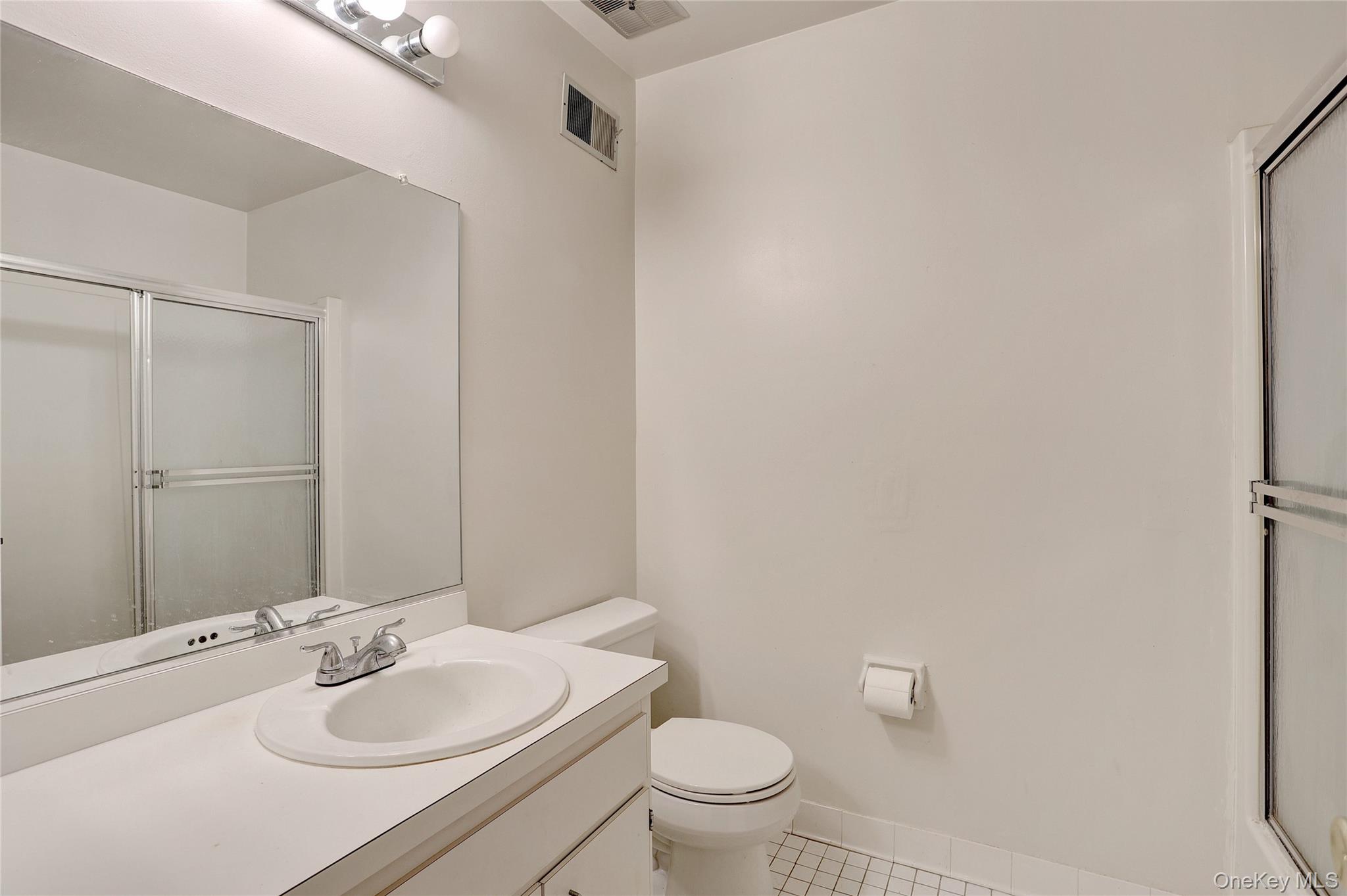 44 Old Lake Road Congers, NY 10920 - Photo 20 of 33