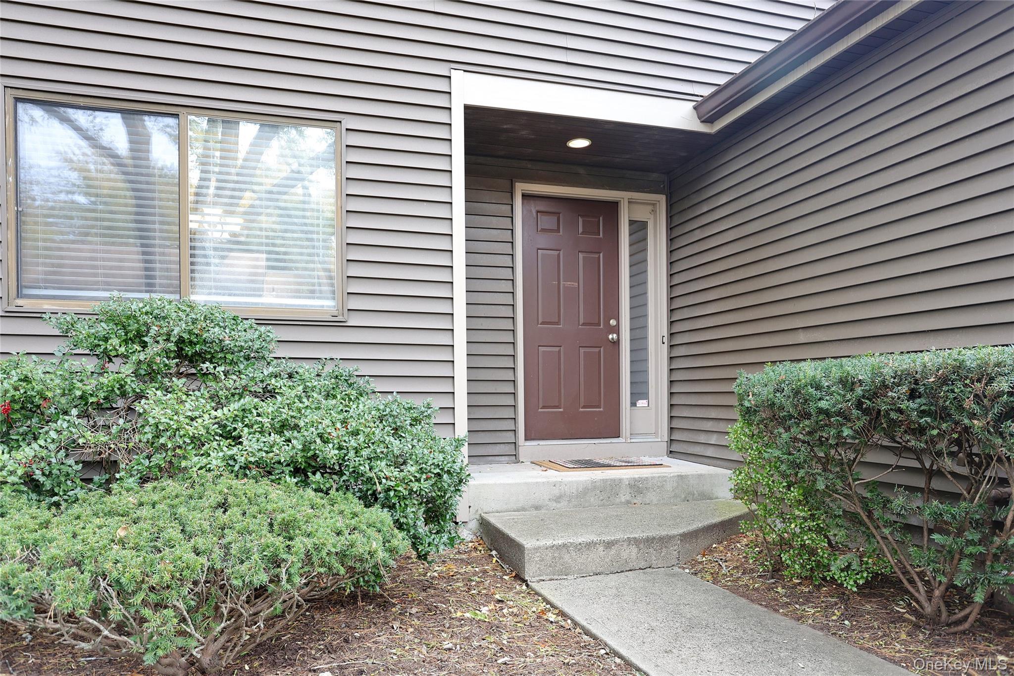 44 Old Lake Road Congers, NY 10920 - Photo 2 of 33