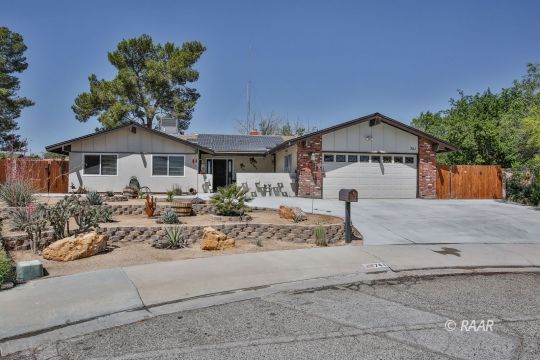 741 West Kevin Court Ridgecrest, CA 93555 - Photo 1 of 35
