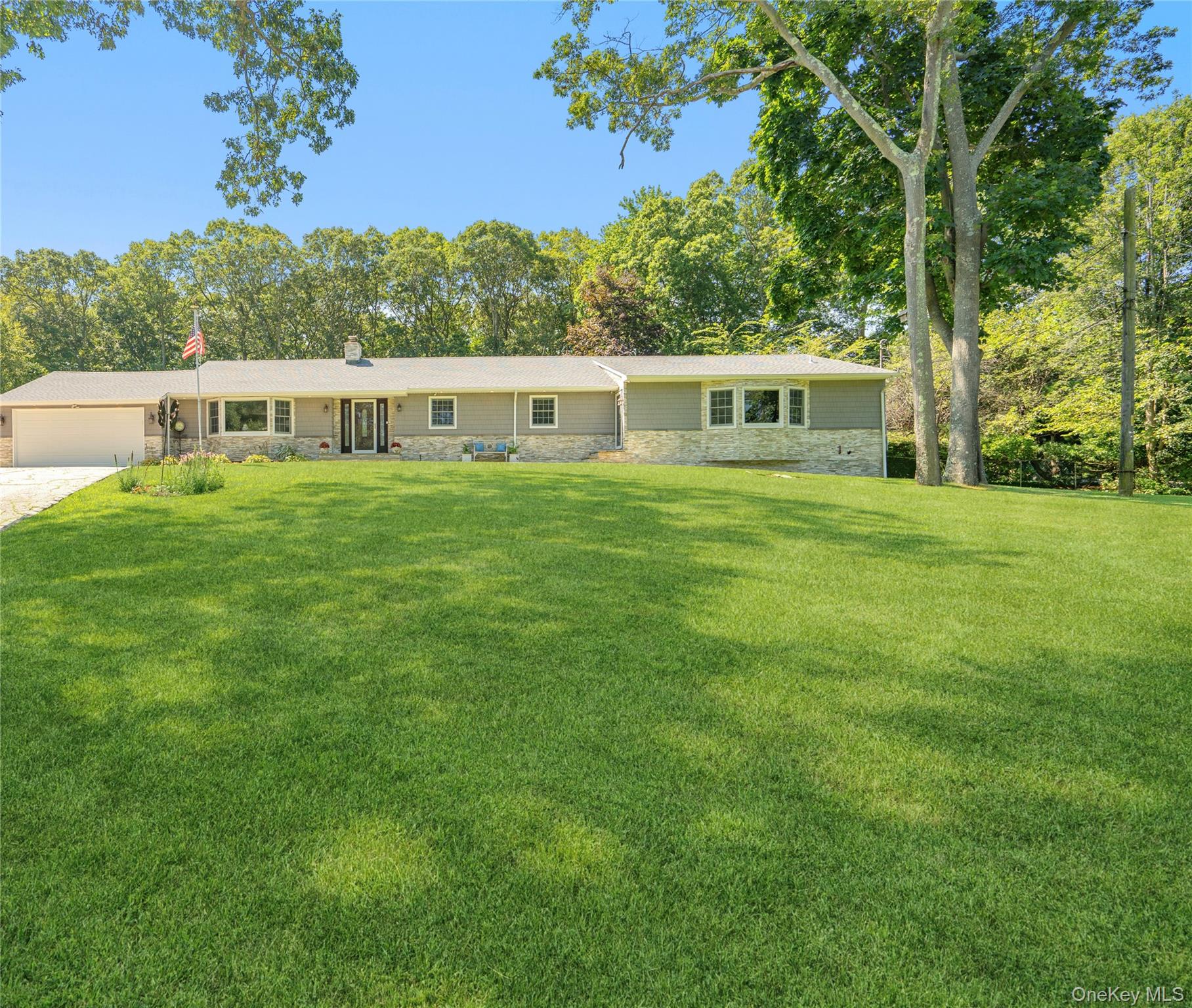 306 Smith Road Ronkonkoma, NY 11779 - Photo 1 of 1 View of front