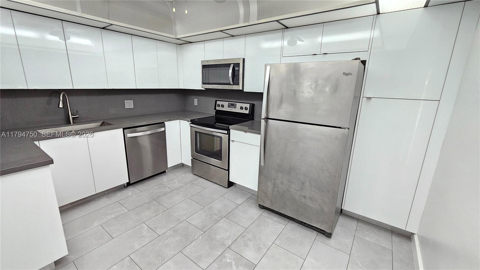 16300 Golf Club Road, Unit 315 Weston, FL 33326 - Photo 3 of 79
