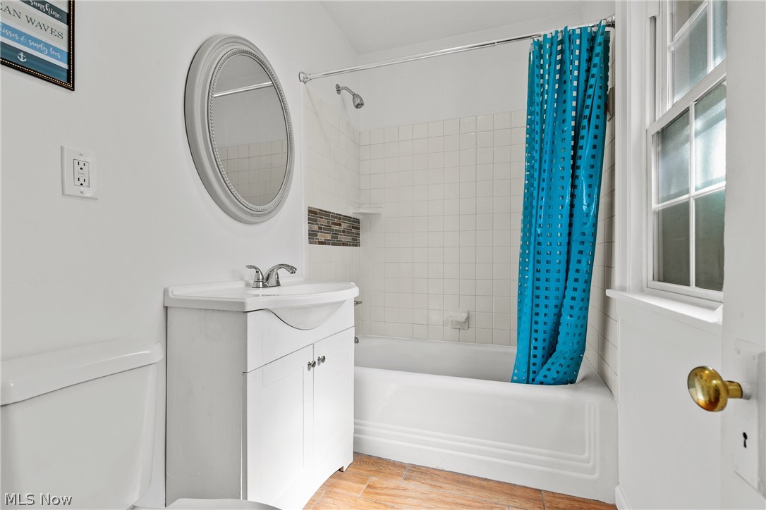 18219 Cornwall Road Cleveland, OH 44119 - Photo 15 of 32 Gallery Image 15