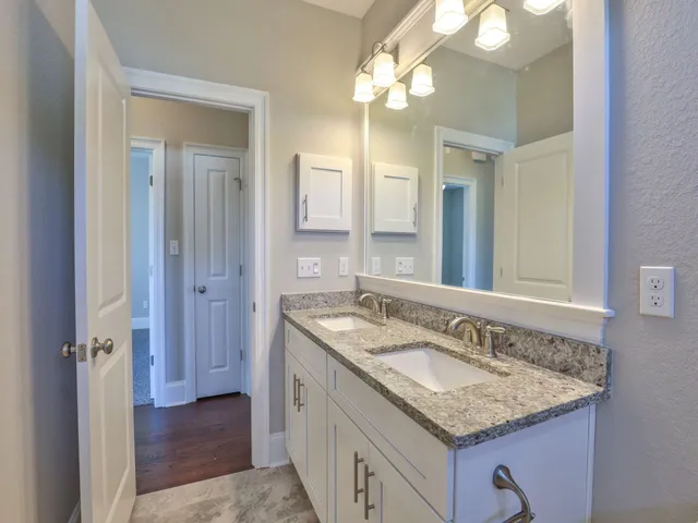 $583,712 | 585 Knotted Pne Drive, Tallahassee, FL 32312