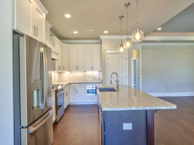 $583,712 | 585 Knotted Pne Drive, Tallahassee, FL 32312