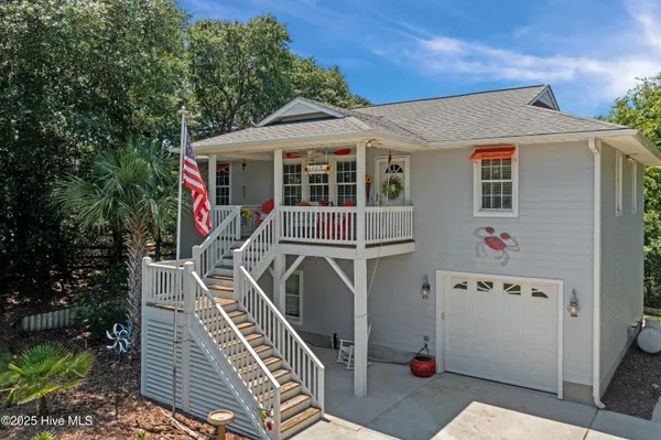 $950,000 | 113 Sea Gull Road, Emerald Isle, NC 28594