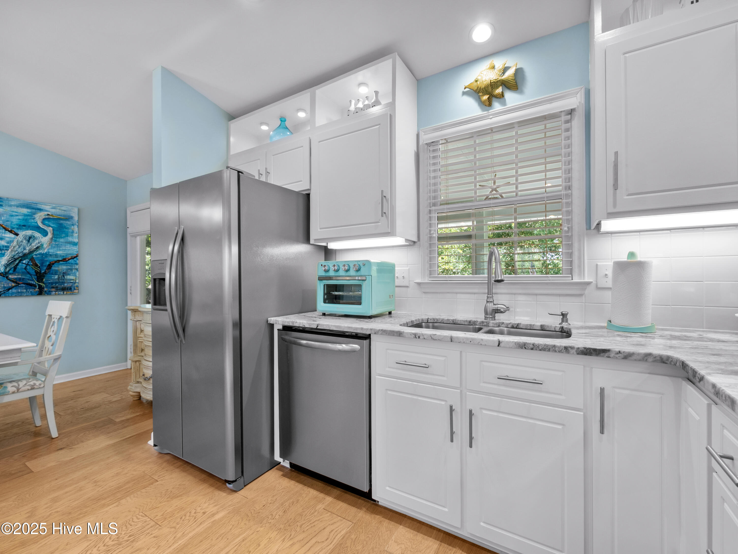 113 Sea Gull Road Emerald Isle, NC 28594 - Photo 11 of 53 download_68