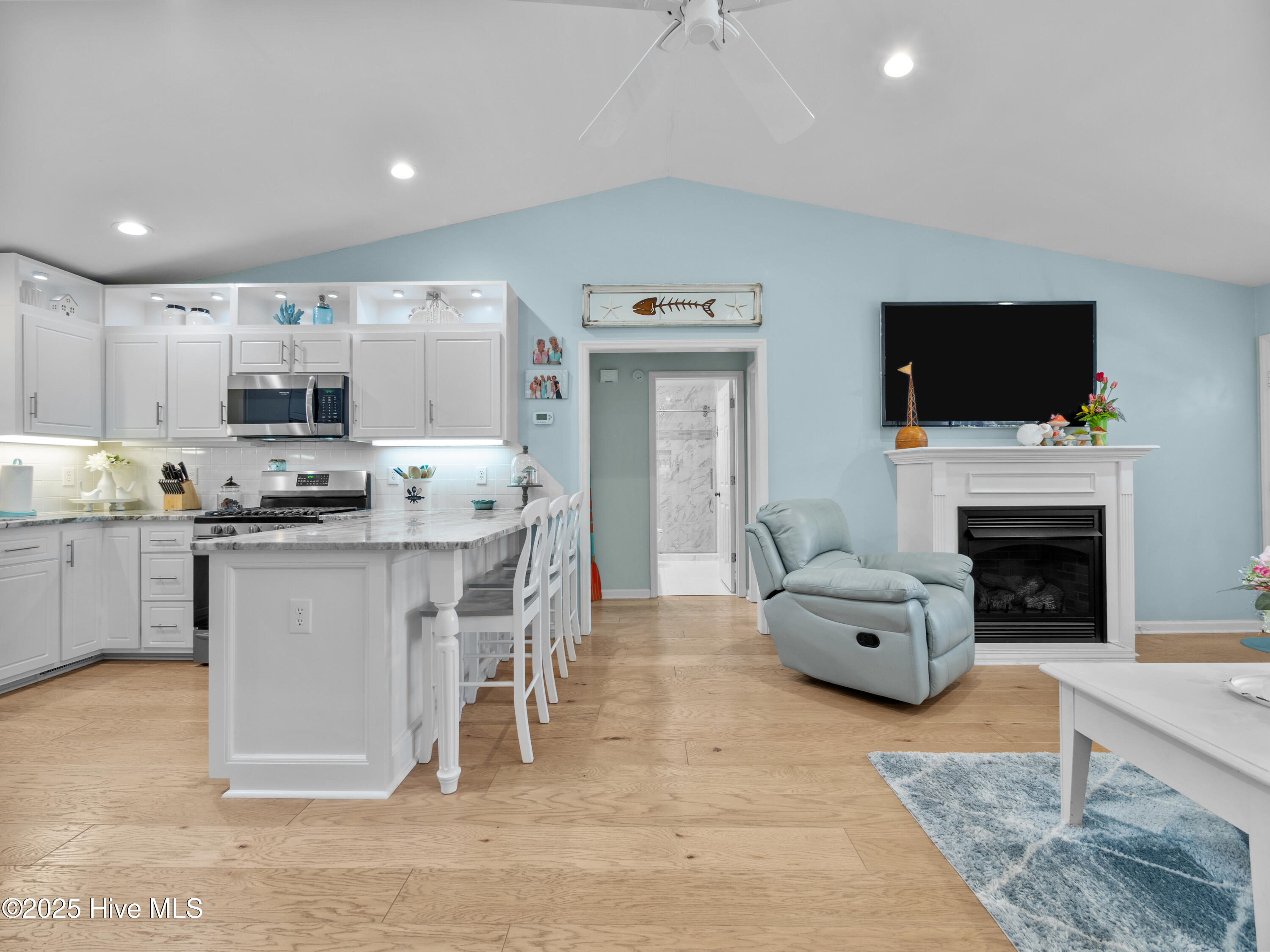 113 Sea Gull Road Emerald Isle, NC 28594 - Photo 14 of 53 download_77