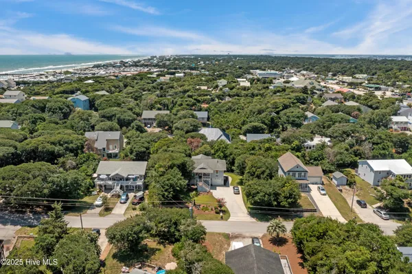 $950,000 | 113 Sea Gull Road, Emerald Isle, NC 28594