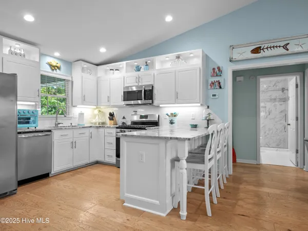 $950,000 | 113 Sea Gull Road, Emerald Isle, NC 28594