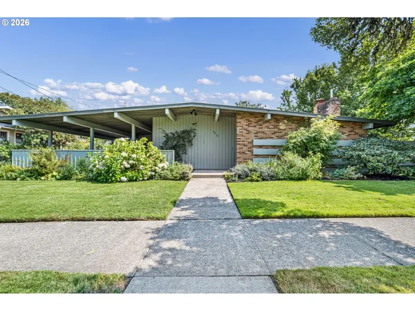 $795,000 | 2255 Alder Street, Eugene, OR 97405