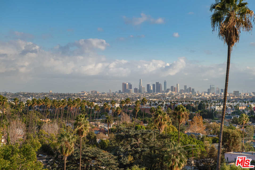 2318 Hollyridge Drive Los Angeles, CA 90068 - Photo 40 of 40 a view of a city