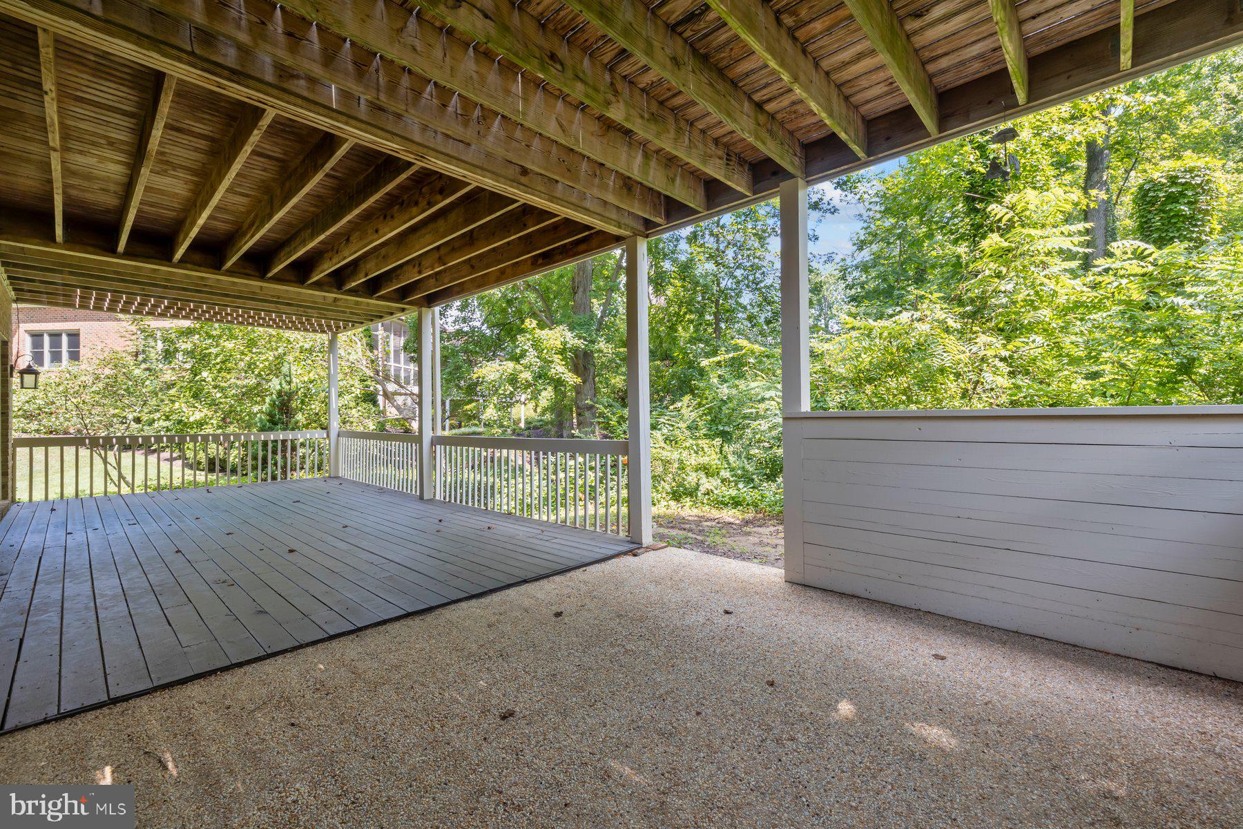 370 South River Landing Road, Unit 370 Edgewater, MD 21037 - Photo 40 of 64 a view of backyard with green space