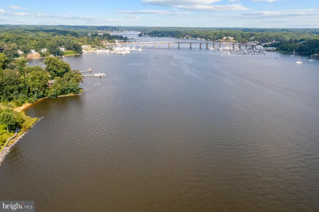 $1,000,000 | 370 South River Landing Road, Unit 370, Edgewater, MD 21037