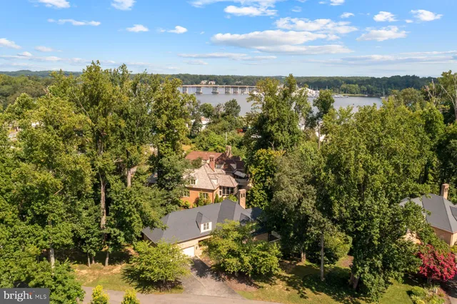 $1,000,000 | 370 South River Landing Road, Unit 370, Edgewater, MD 21037