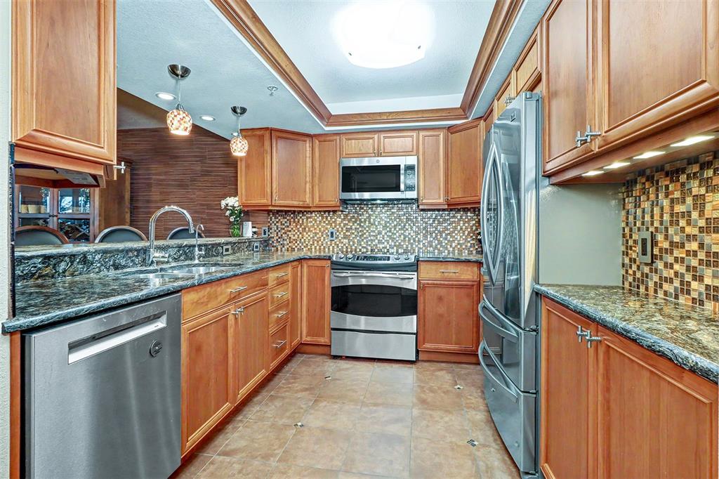 2504 Gulf Boulevard, Unit 304 Indian Rocks Beach, FL 33785 - Photo 10 of 58