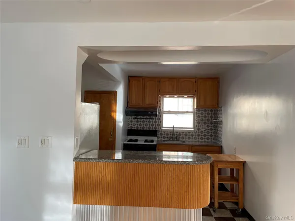 $3,500 | 76-62 172nd Street | Hillcrest
