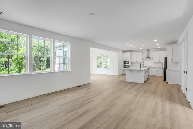 $809,999 | 217 Camwood Court, Fredericksburg, VA 22405