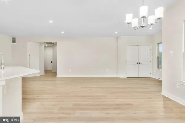 a view of a livingroom with an empty space