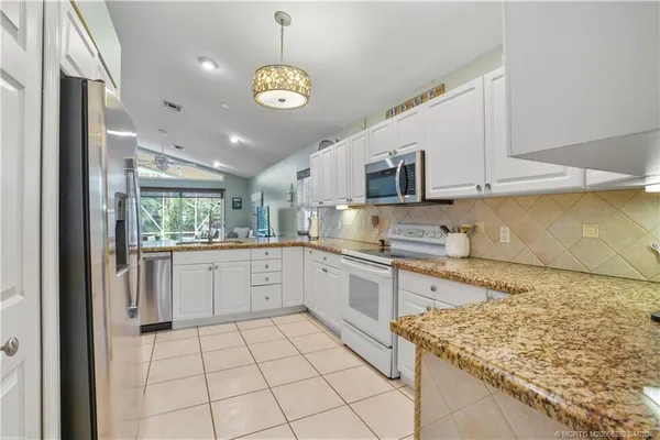 $499,000 | 896 Southwest 34th Terrace, Palm City, FL 34990