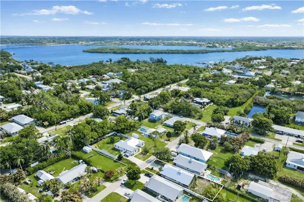 $499,000 | 896 Southwest 34th Terrace, Palm City, FL 34990