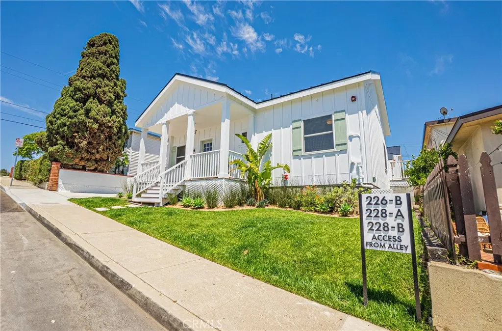 228 Arena Street El Segundo, CA 90245 - Photo 19 of 21