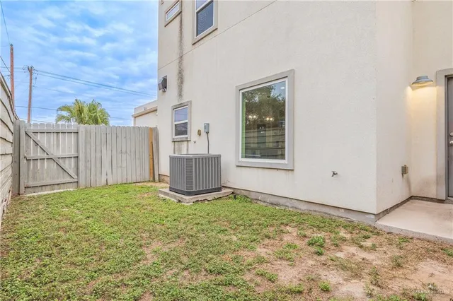 a view of an entrance of the house