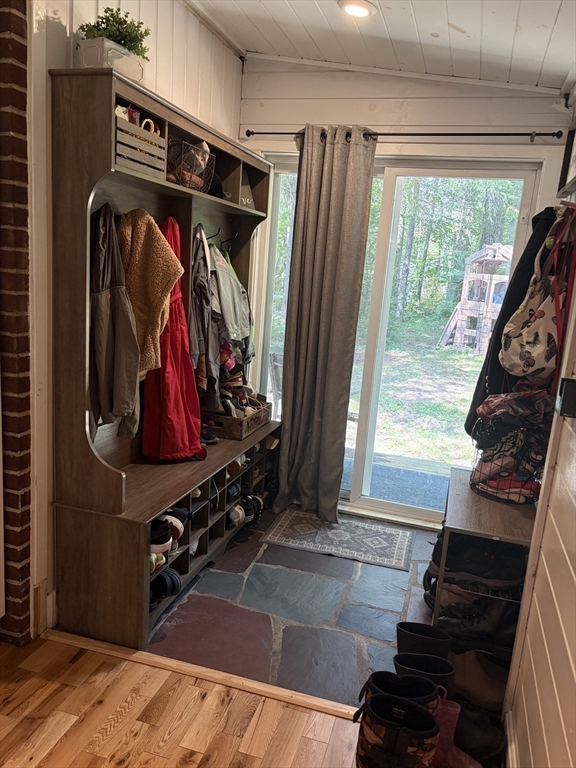 88 Hiland Road Charlton, MA 01507 - Photo 5 of 13 Gallery Image 5