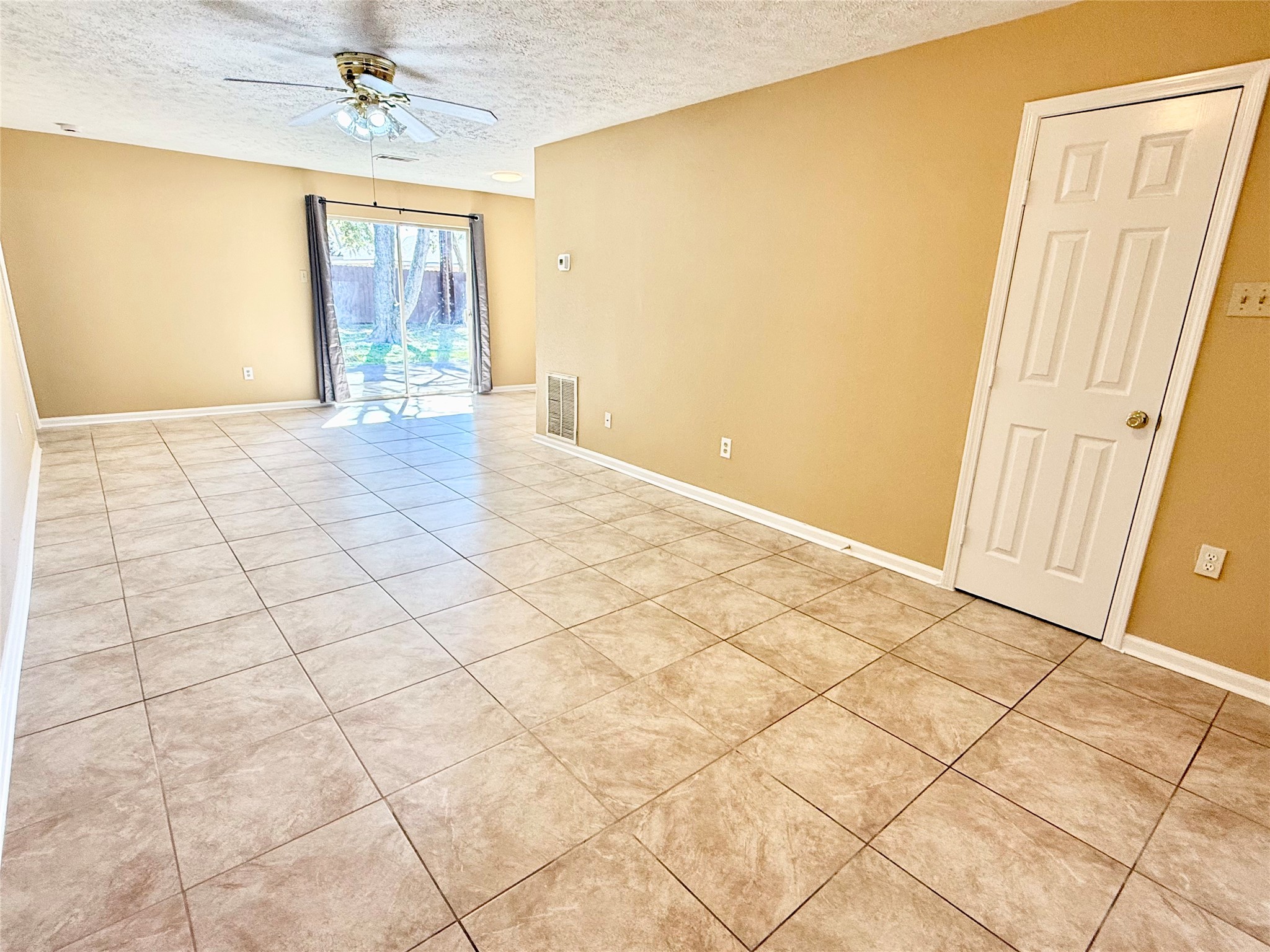 1809 Capri Lane Seabrook, TX 77586 - Photo 6 of 23