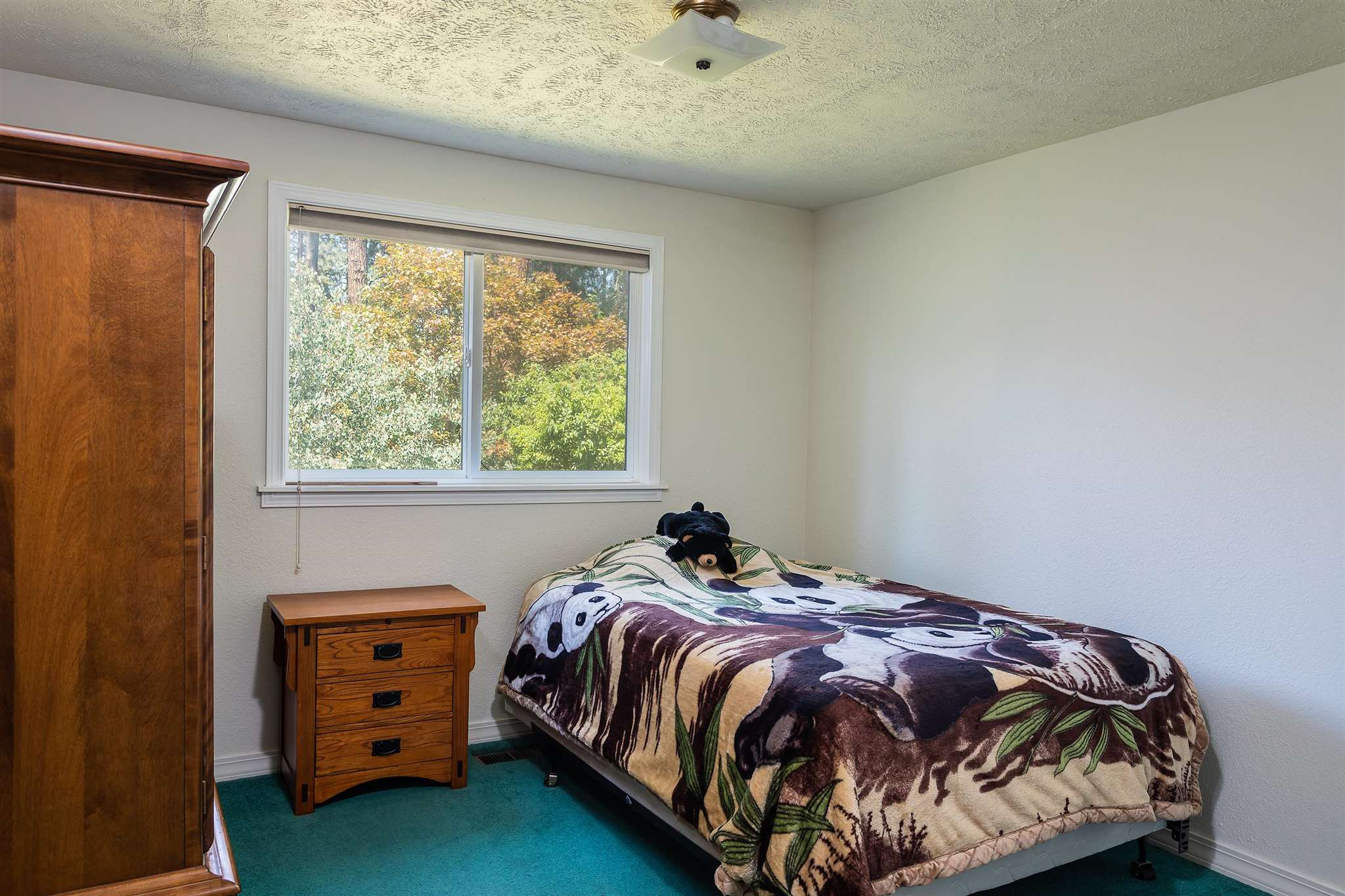4503 East Lane Park Road Mead, WA 99021 - Photo 13 of 46
