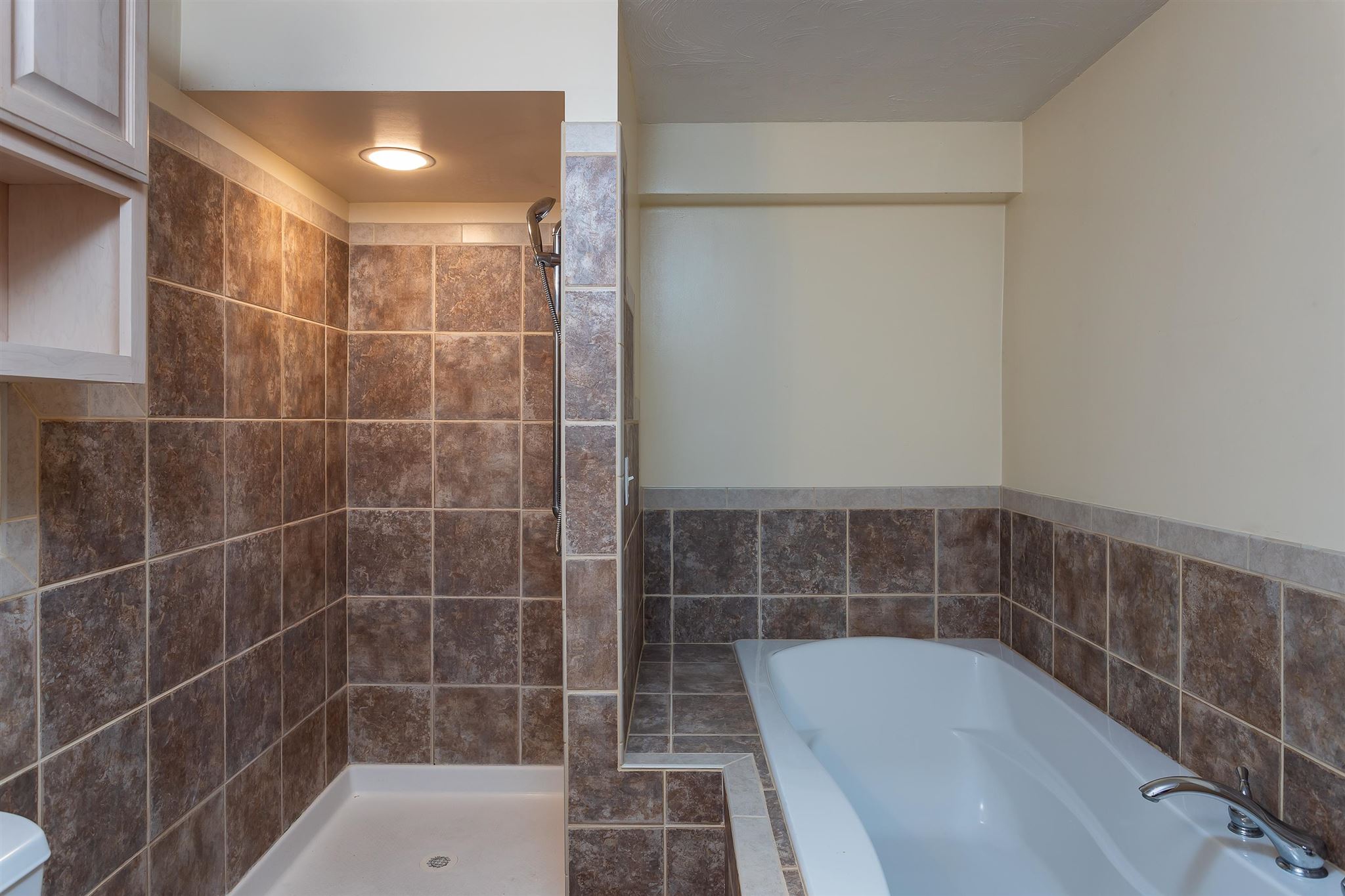 4503 East Lane Park Road Mead, WA 99021 - Photo 23 of 46