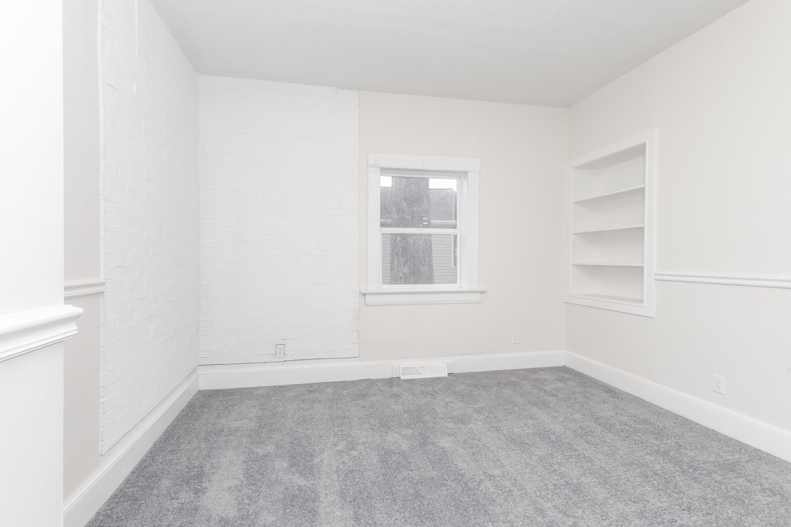 220 West Bennett Street Pontiac, IL 61764 - Photo 17 of 44