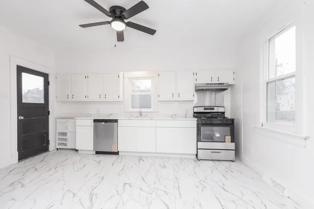 $195,000 | 220 West Bennett Street, Pontiac, IL 61764