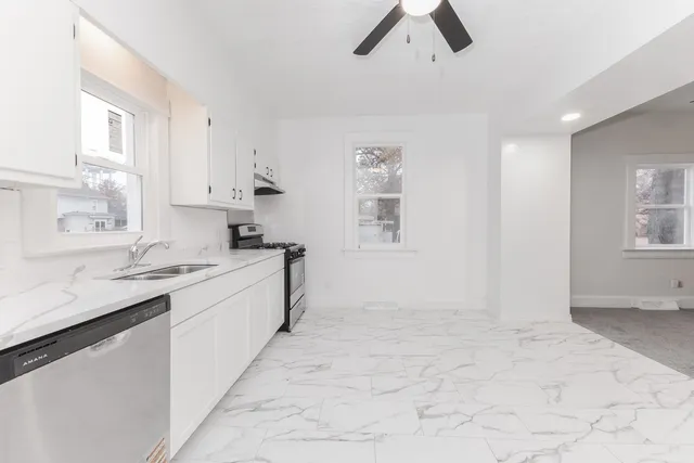 $195,000 | 220 West Bennett Street, Pontiac, IL 61764