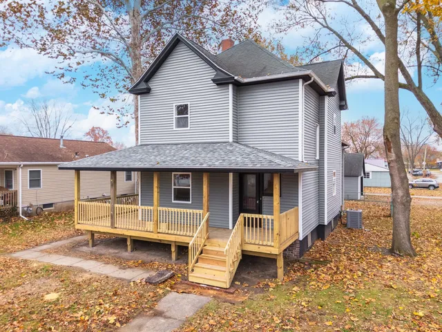 $195,000 | 220 West Bennett Street, Pontiac, IL 61764