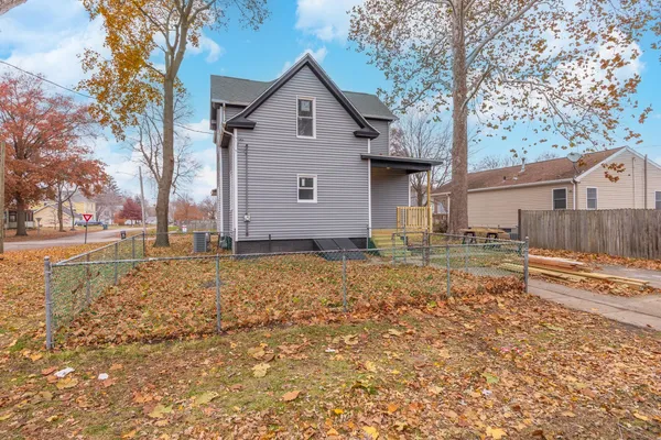 $174,900 | 220 West Bennett Street, Pontiac, IL 61764