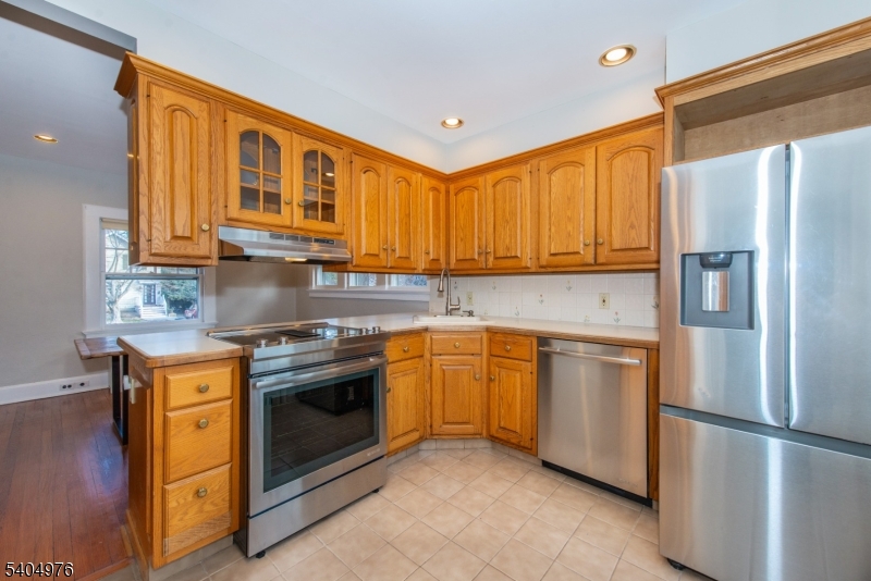 22 Carolin Road Montclair, NJ 07043 - Photo 16 of 50